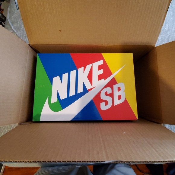 Authentic SB Dunk low OG QS medicon. Send offers - Picture 10 of 12